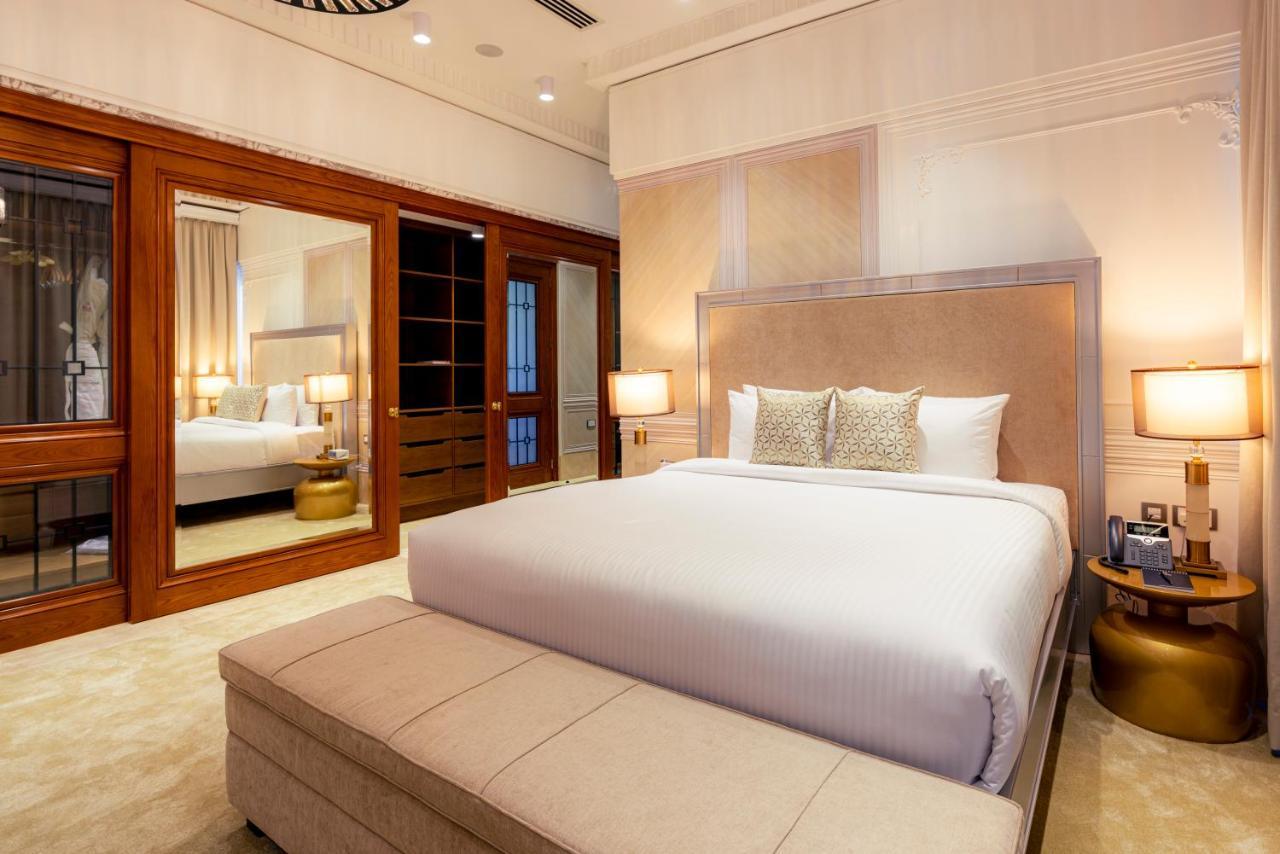 Damask Hotel