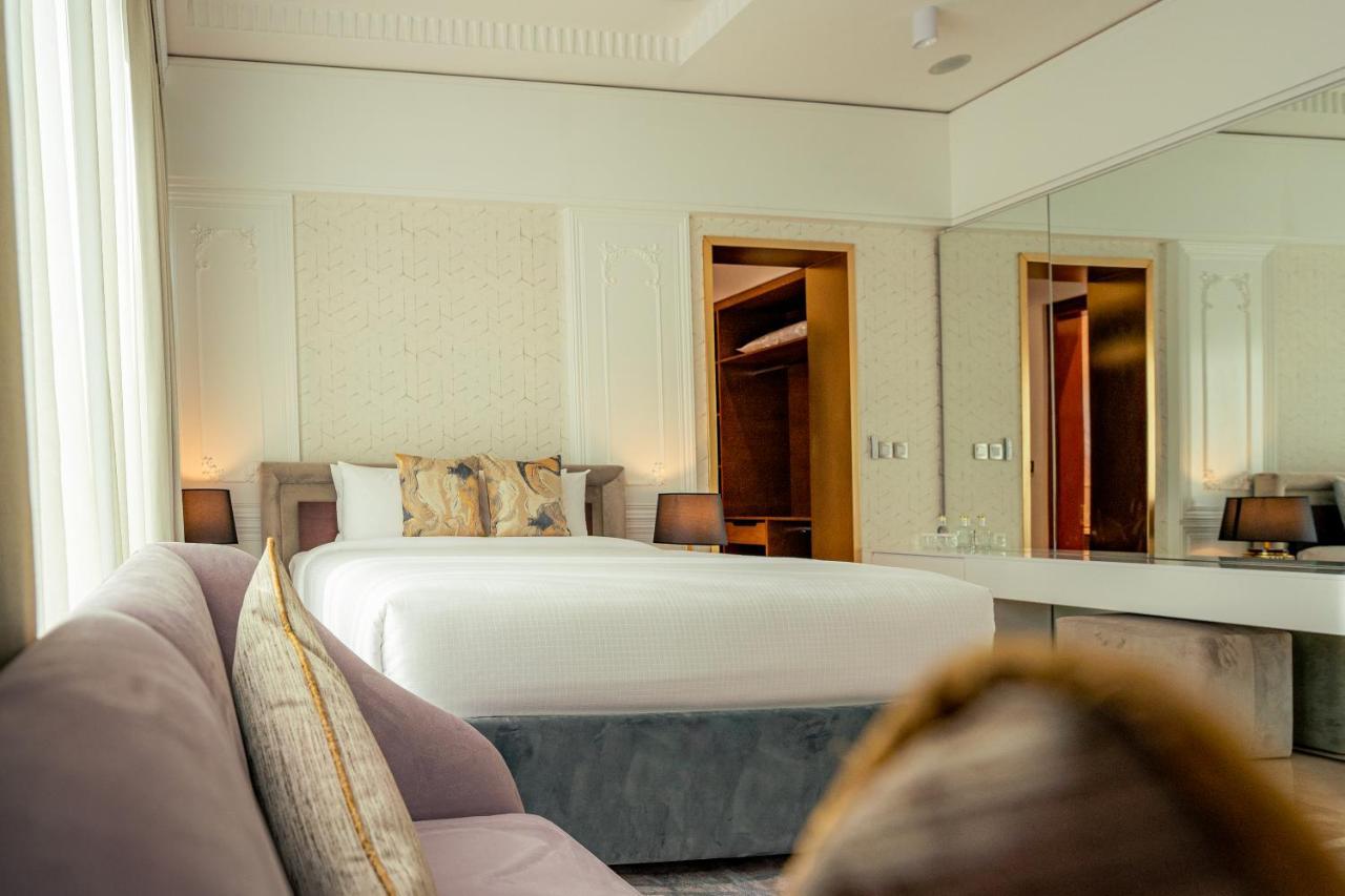 Hotel Damask