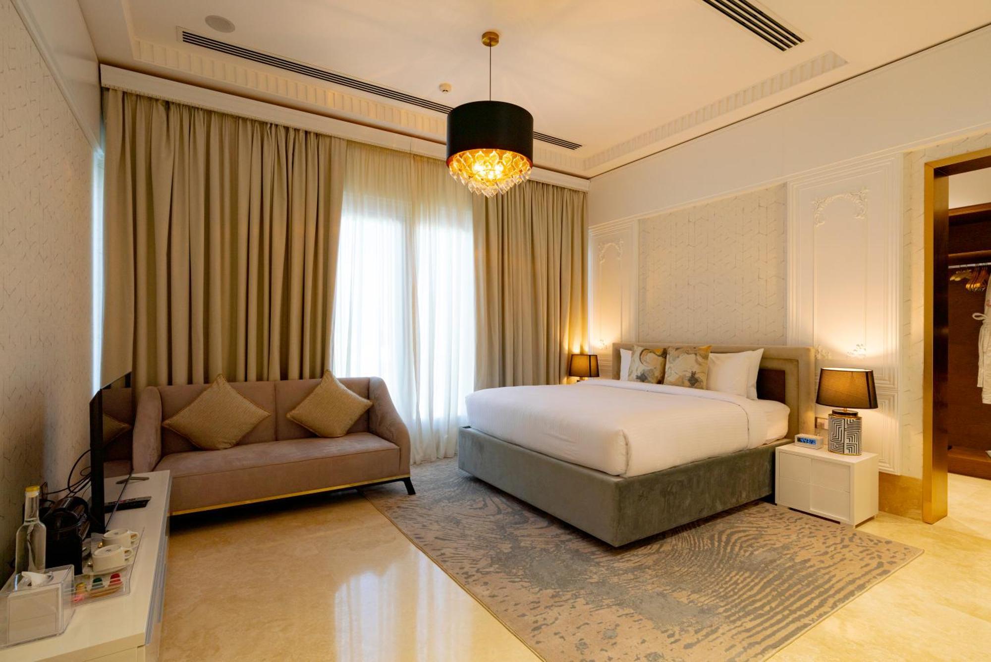 Hotel Damask 4*