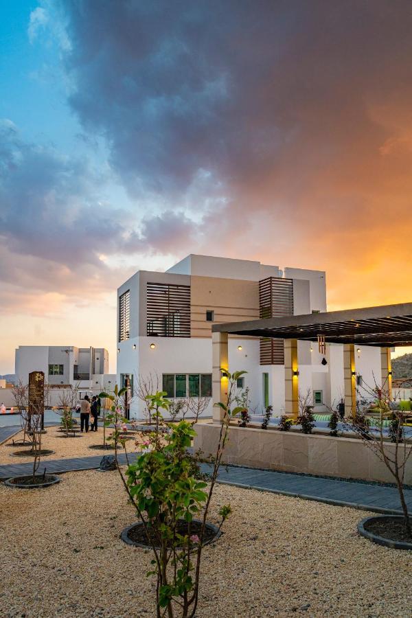 Hotel Damask 4*